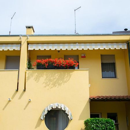 B&B Il Glicine Fiorito Lido di Venezia Exterior photo