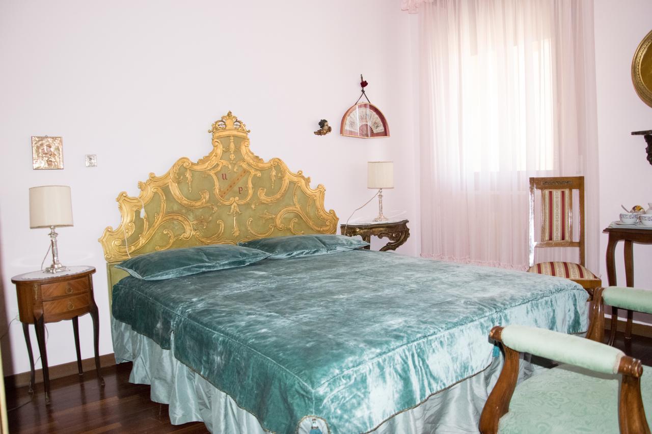 B&B Il Glicine Fiorito Lido di Venezia Exterior photo