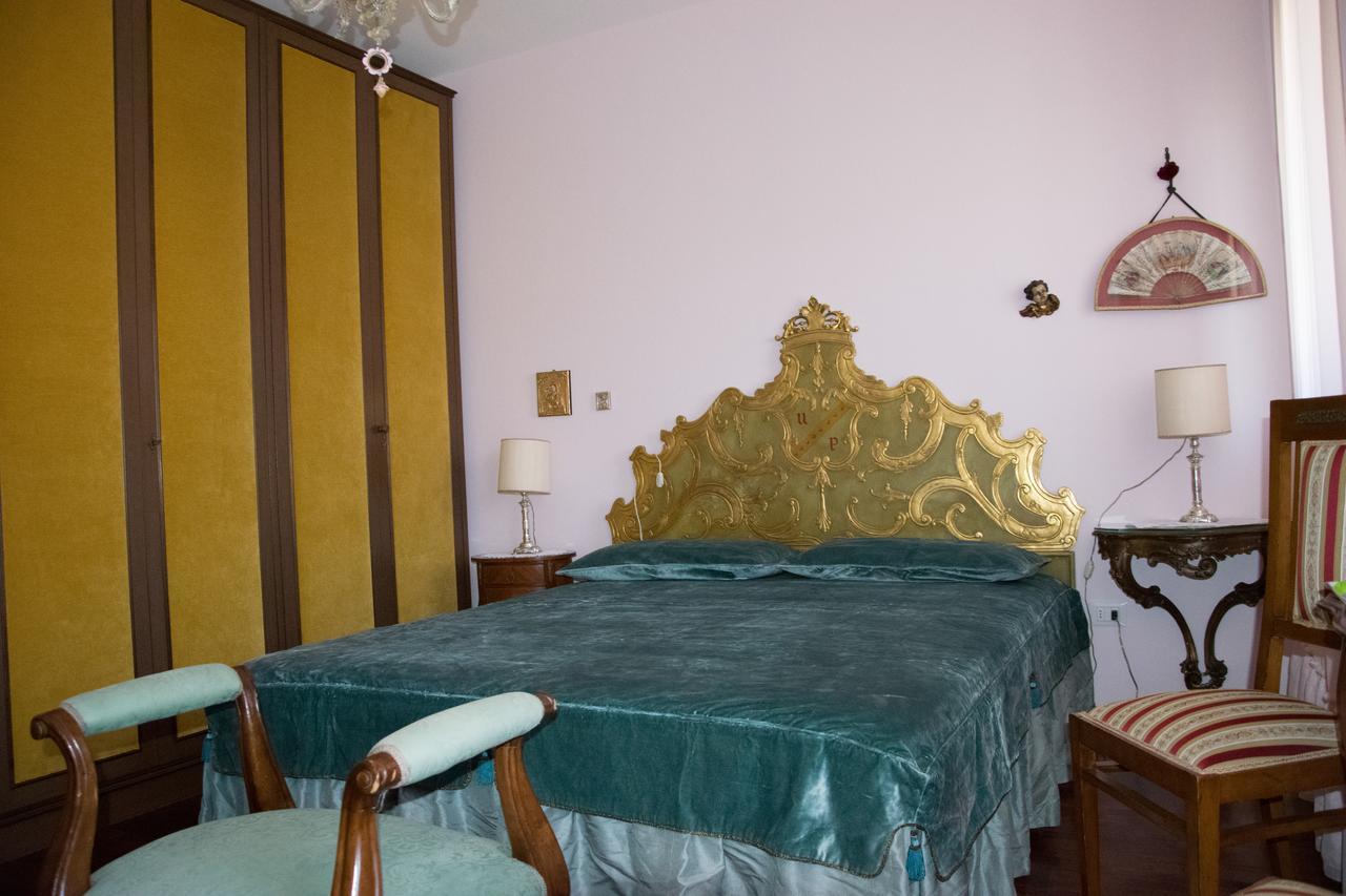 B&B Il Glicine Fiorito Lido di Venezia Exterior photo