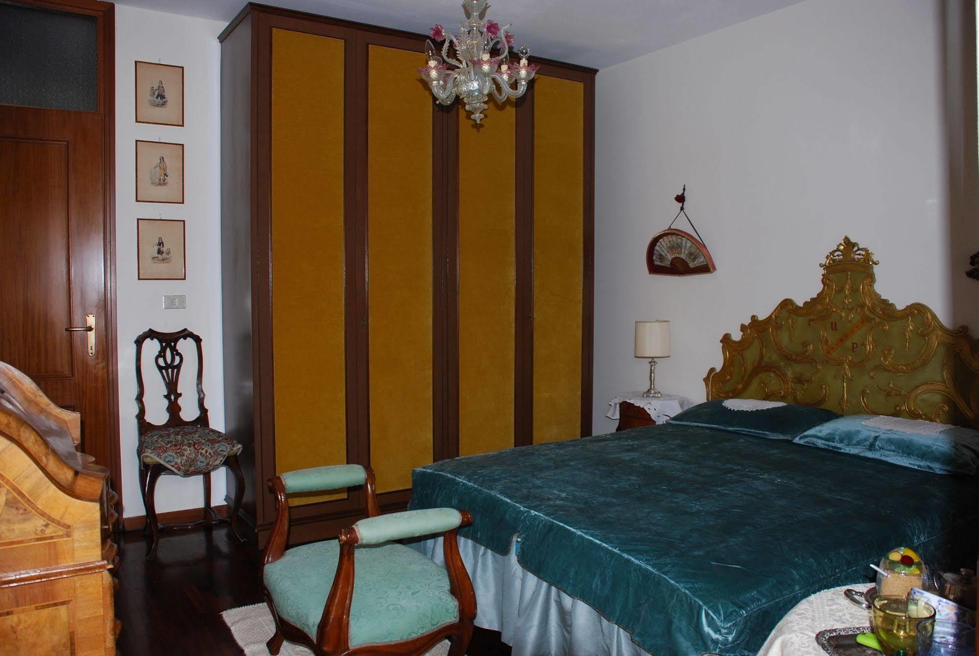B&B Il Glicine Fiorito Lido di Venezia Exterior photo